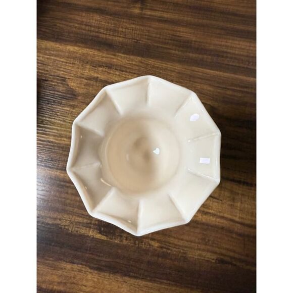 Vintage 1980 Westmoreland Almond Peach Milk Glass Ruffled Pedestal Candy Dish 5" - Picture 4 of 6